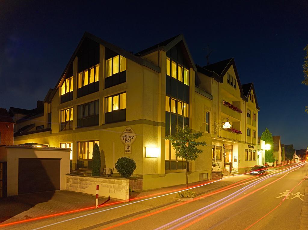 Hotel Loesch Pfaelzer Hof Romerberg المظهر الخارجي الصورة
